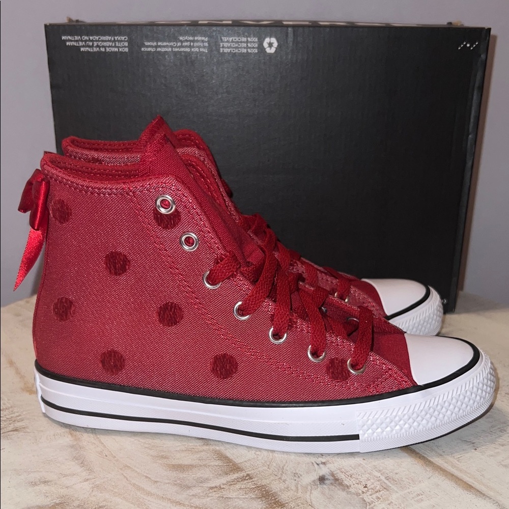 CONVERSE Grade-School Chuck Taylor All Star Polka Dots & Bow